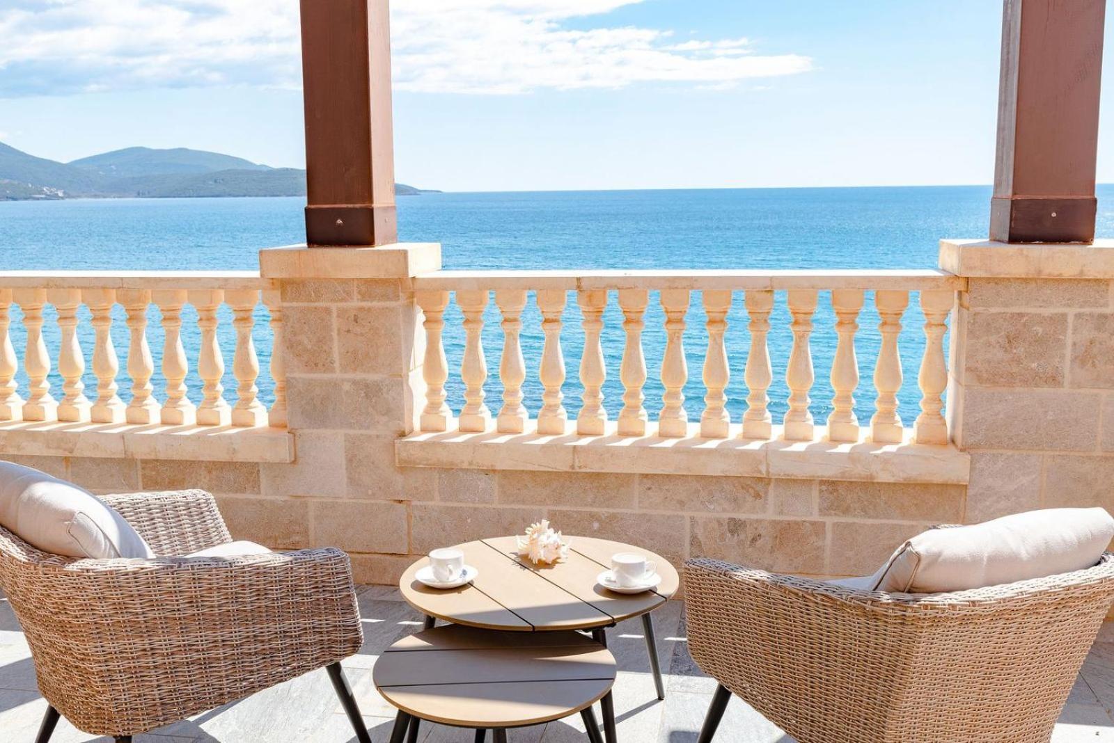 Апартаменты Lustica Bay Тиват Номер фото