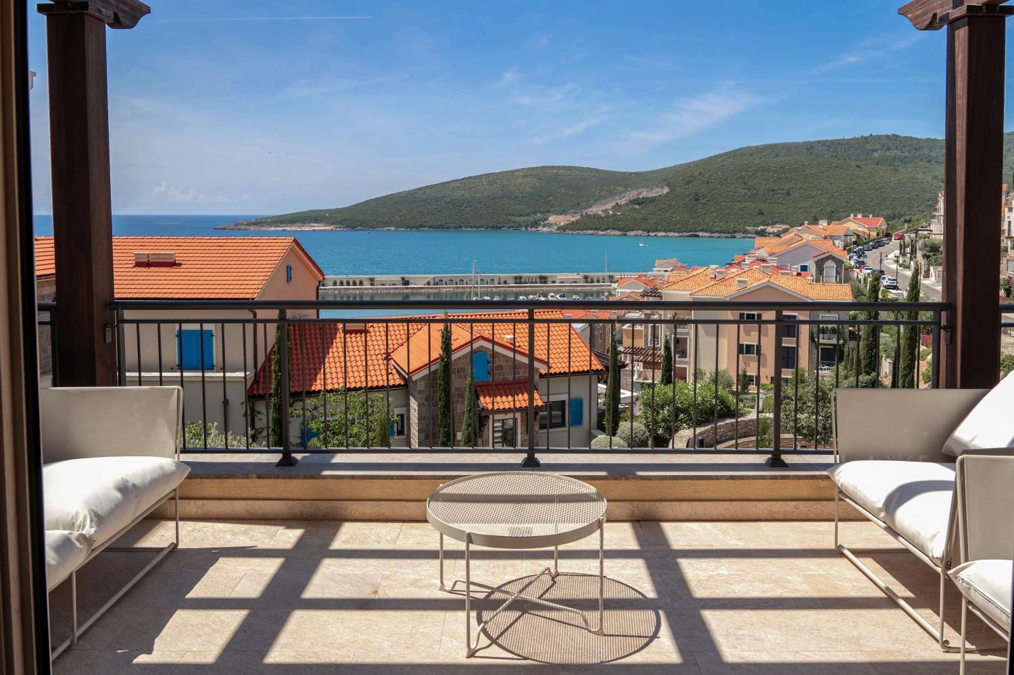 Апартаменты Lustica Bay Тиват Экстерьер фото