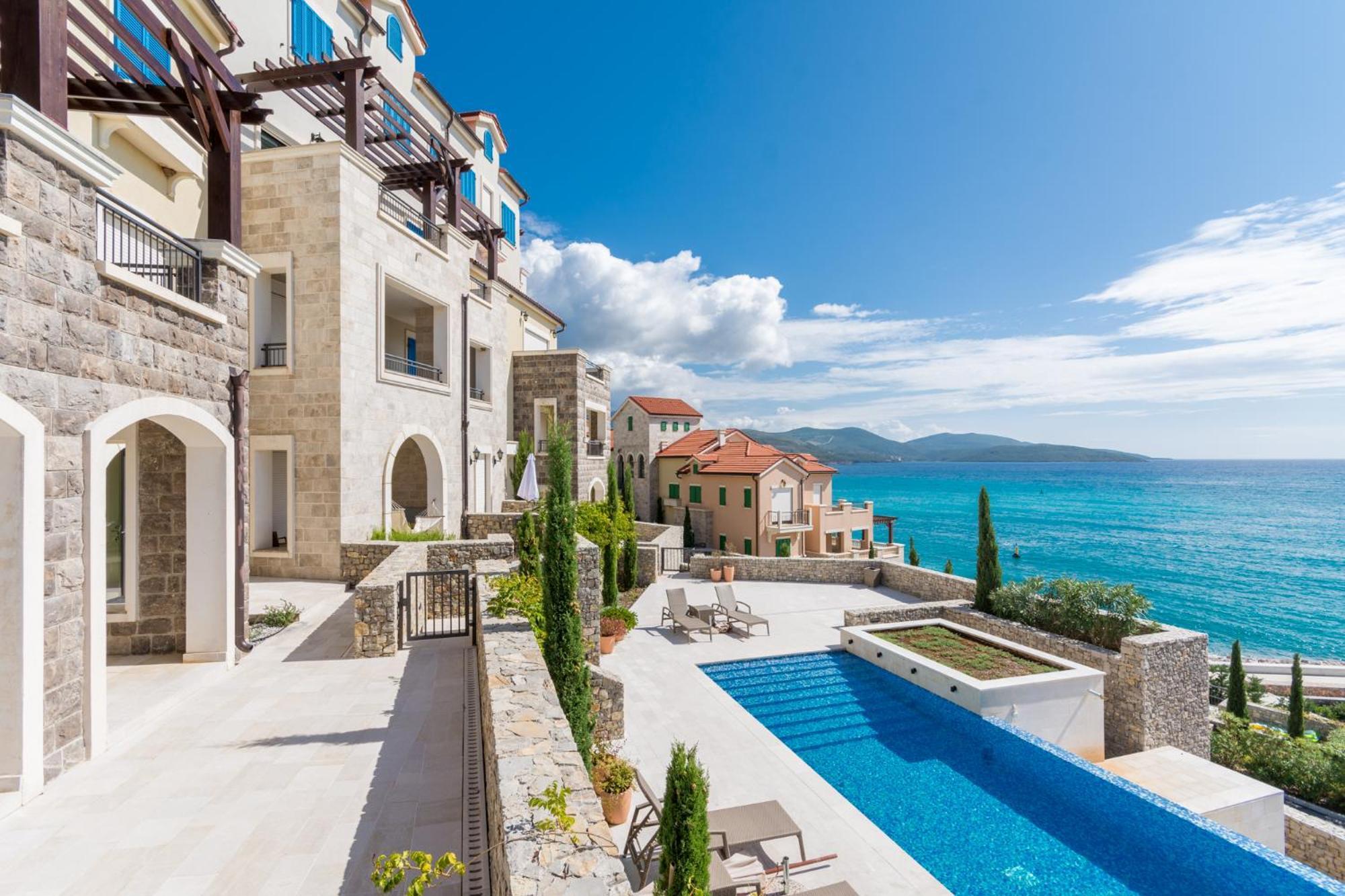 Апартаменты Lustica Bay Тиват Экстерьер фото